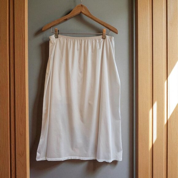 Vanity Fair Womens White Nylon Half Slip with Lace Trim, USA Made, 2XL, Vintage? - Picture 1 of 10